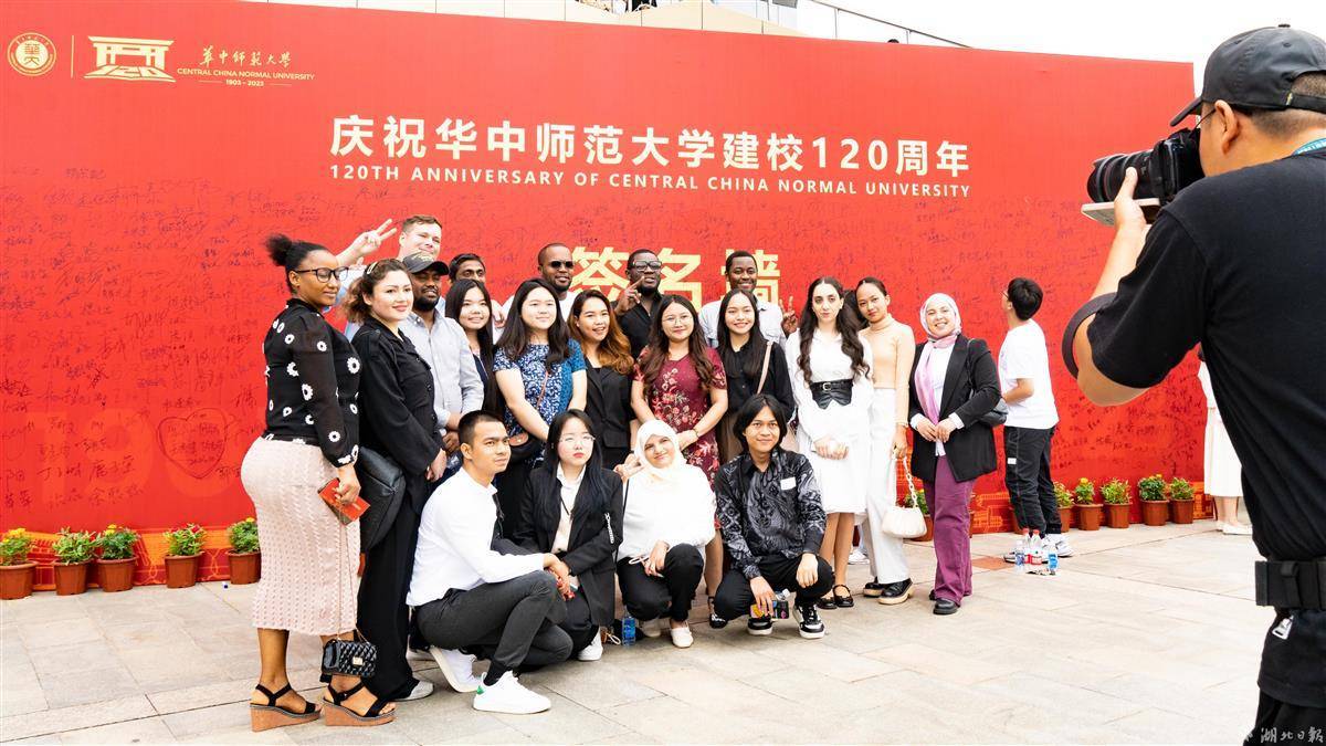 斗牛下载送金币